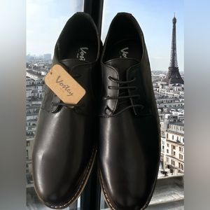 VOSTEY MEN’S BLACK SHOES. NWT